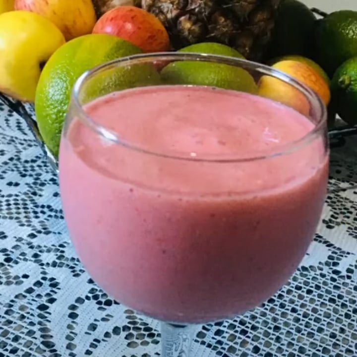 Foto da vitamina de morango  - receita de vitamina de morango  no DeliRec