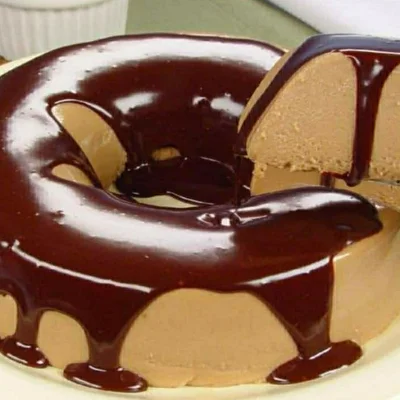 Recipe of Cappuccino flan with chocolate syrup. on the DeliRec recipe website