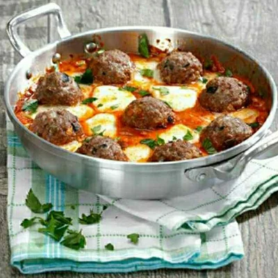 Recipe of Meatballs with Mozzarella on the DeliRec recipe website