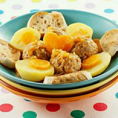 Recipe of Meatballs with potatoes and carrots on the DeliRec recipe website