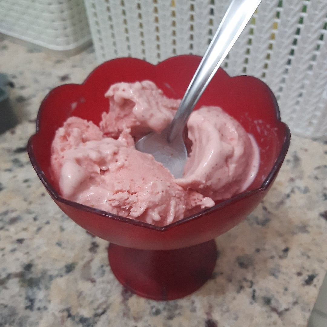 Photo of the Strawberry Ice Cream 0 Lactose – recipe of Strawberry Ice Cream 0 Lactose on DeliRec
