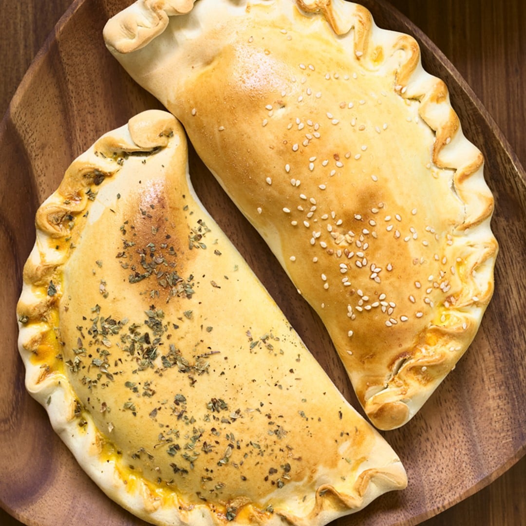 Photo of the Calzone with 2 ingredients (dough) – recipe of Calzone with 2 ingredients (dough) on DeliRec