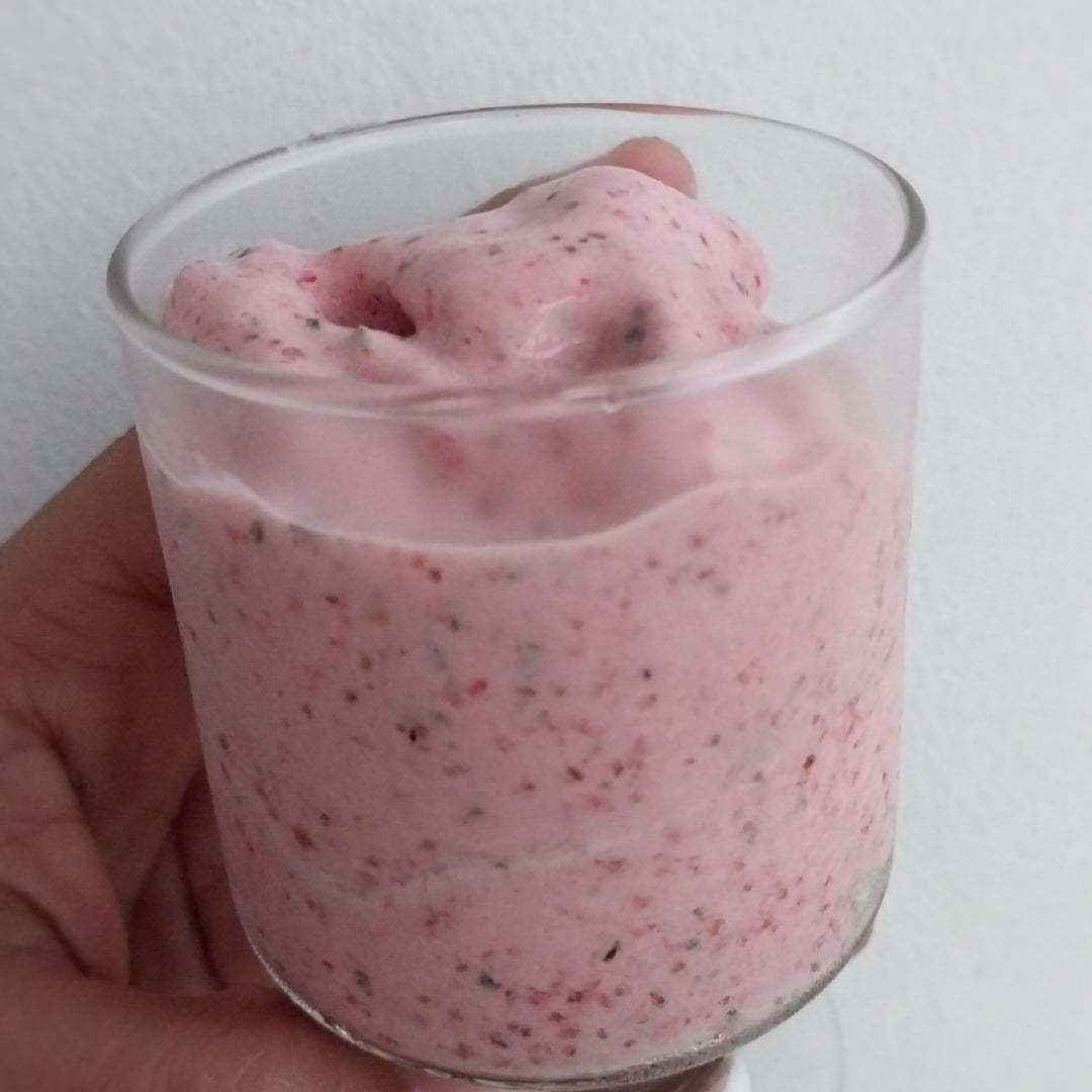 Photo of the Strawberry ice cream, simple and fast – recipe of Strawberry ice cream, simple and fast on DeliRec