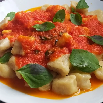 Recipe of Potato gnocchi with basil sugo sauce on the DeliRec recipe website