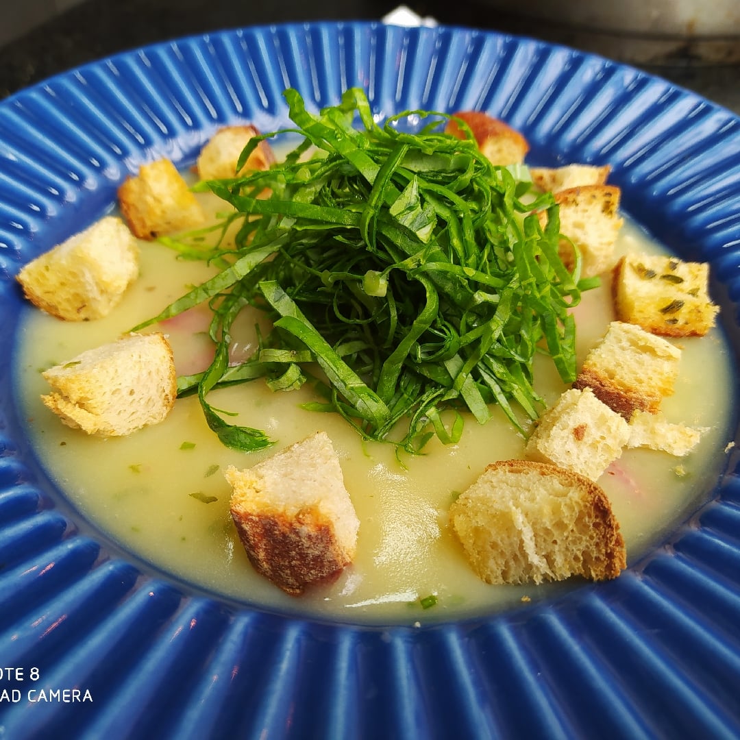 Photo of the Caldo verde with kale and croutons – recipe of Caldo verde with kale and croutons on DeliRec