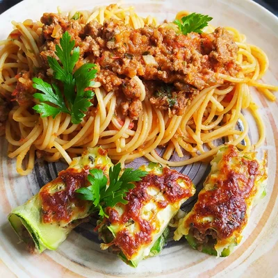Recipe of Zucchini wrap stuffed with ricotta and spinach cream with spaghetti bolognese! on the DeliRec recipe website