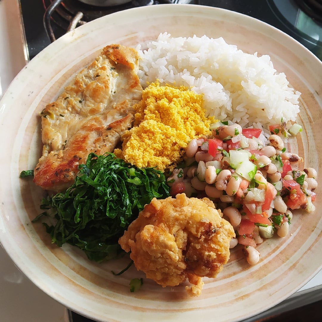 Photo of the Chicken fillet with breaded cauliflower, rice, farofa and cabbage. – recipe of Chicken fillet with breaded cauliflower, rice, farofa and cabbage. on DeliRec