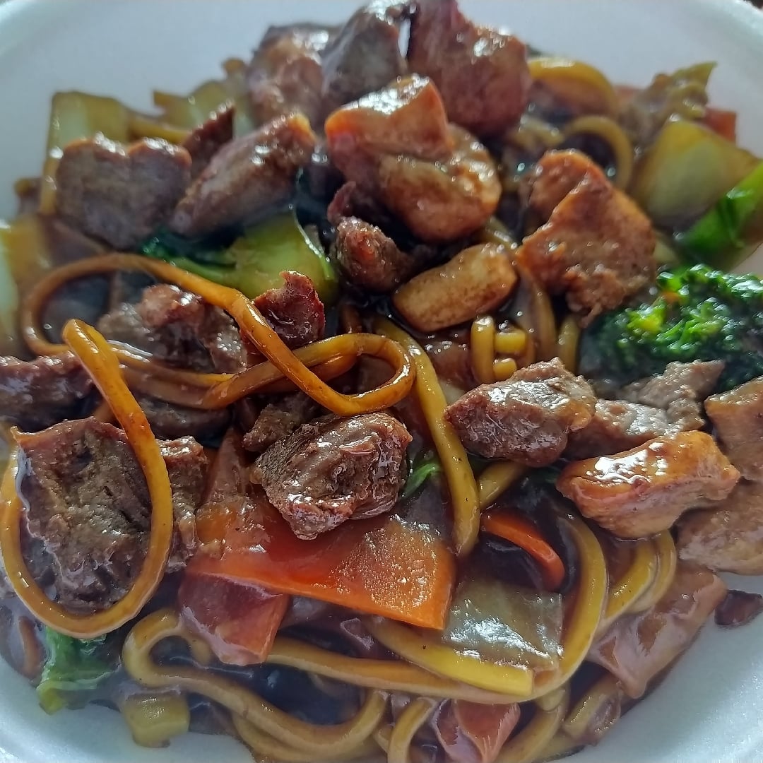 Photo of the Mixed beef and chicken yakisoba – recipe of Mixed beef and chicken yakisoba on DeliRec