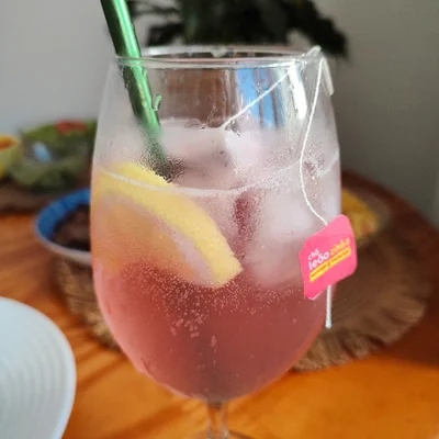 Recipe of Easy Pink Lemonade Soda on the DeliRec recipe website