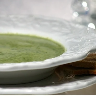Recipe of spinach soup on the DeliRec recipe website