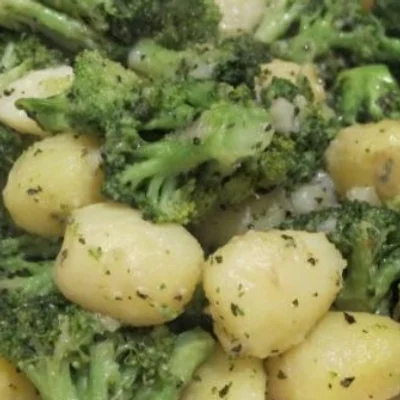 Recipe of broccoli with potato on the DeliRec recipe website