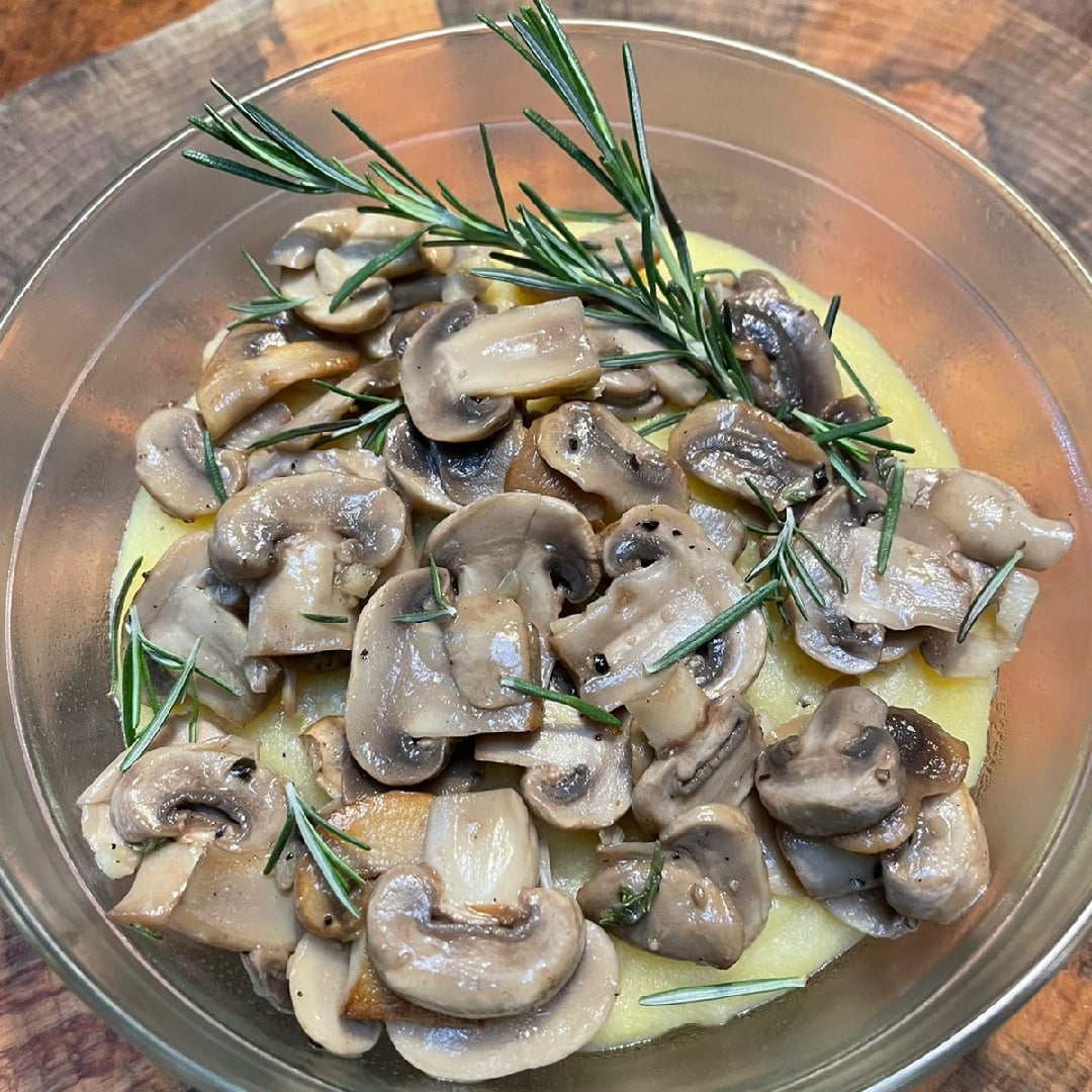 Photo of the Polenta with mushroom ragu – recipe of Polenta with mushroom ragu on DeliRec