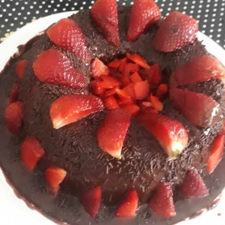 Photo of the Chocolate Cake With Strawberry – recipe of Chocolate Cake With Strawberry on DeliRec