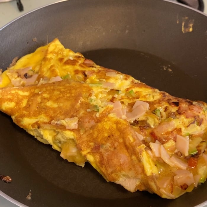 Photo of the Omelet with turkey breast and vegetables – recipe of Omelet with turkey breast and vegetables on DeliRec