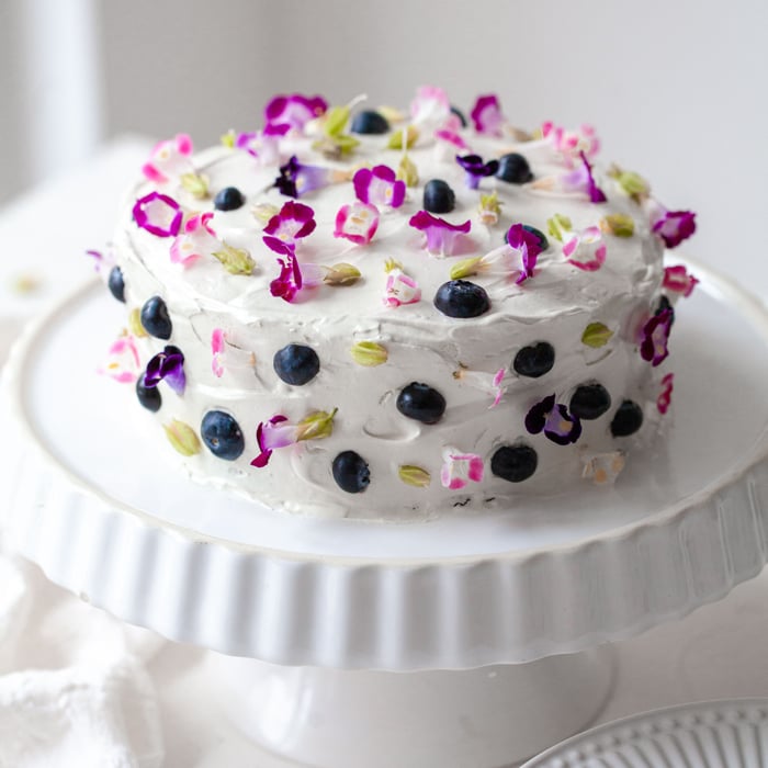 Photo of the Decorated cake (gluten free) – recipe of Decorated cake (gluten free) on DeliRec