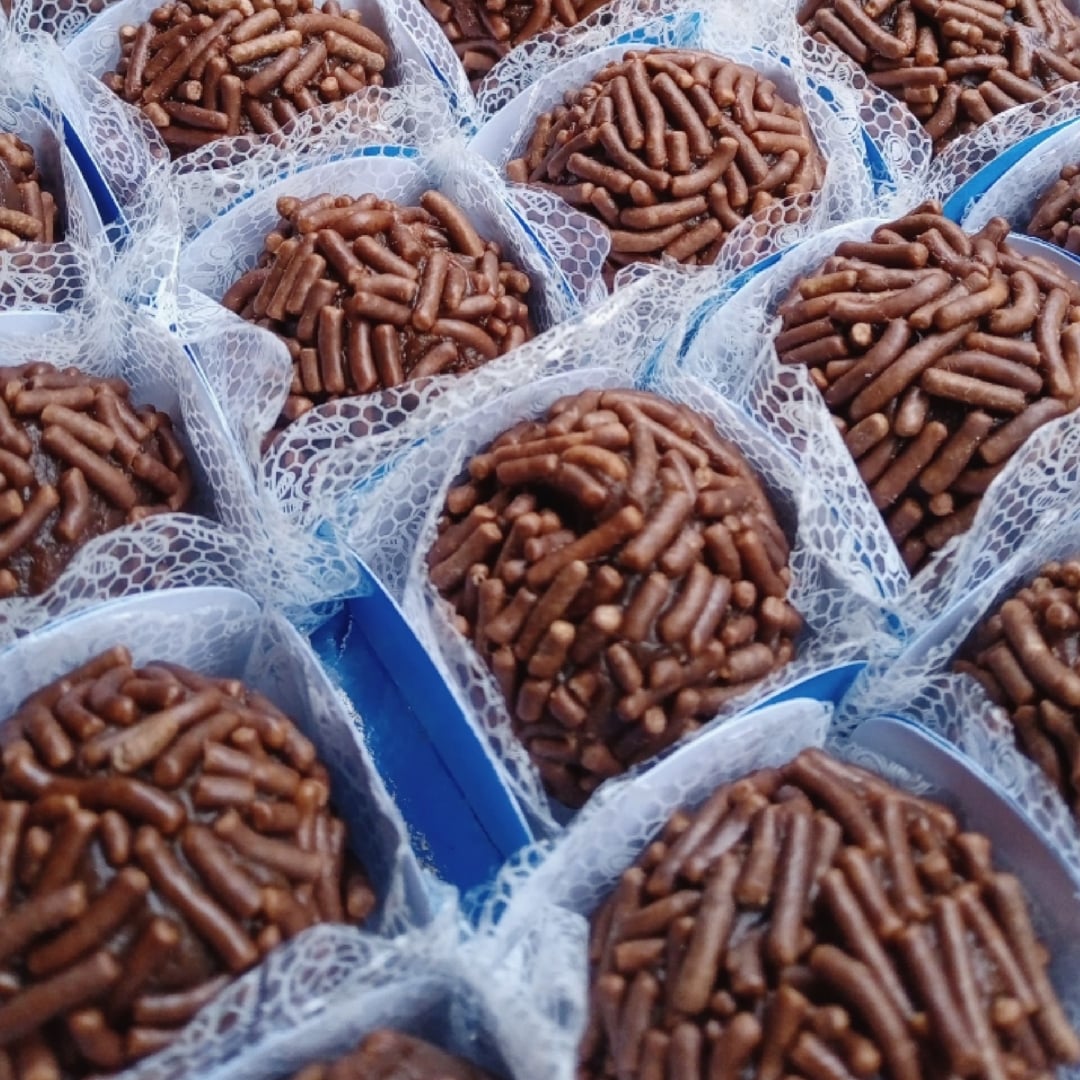 Photo of the Traditional party brigadeiro – recipe of Traditional party brigadeiro on DeliRec