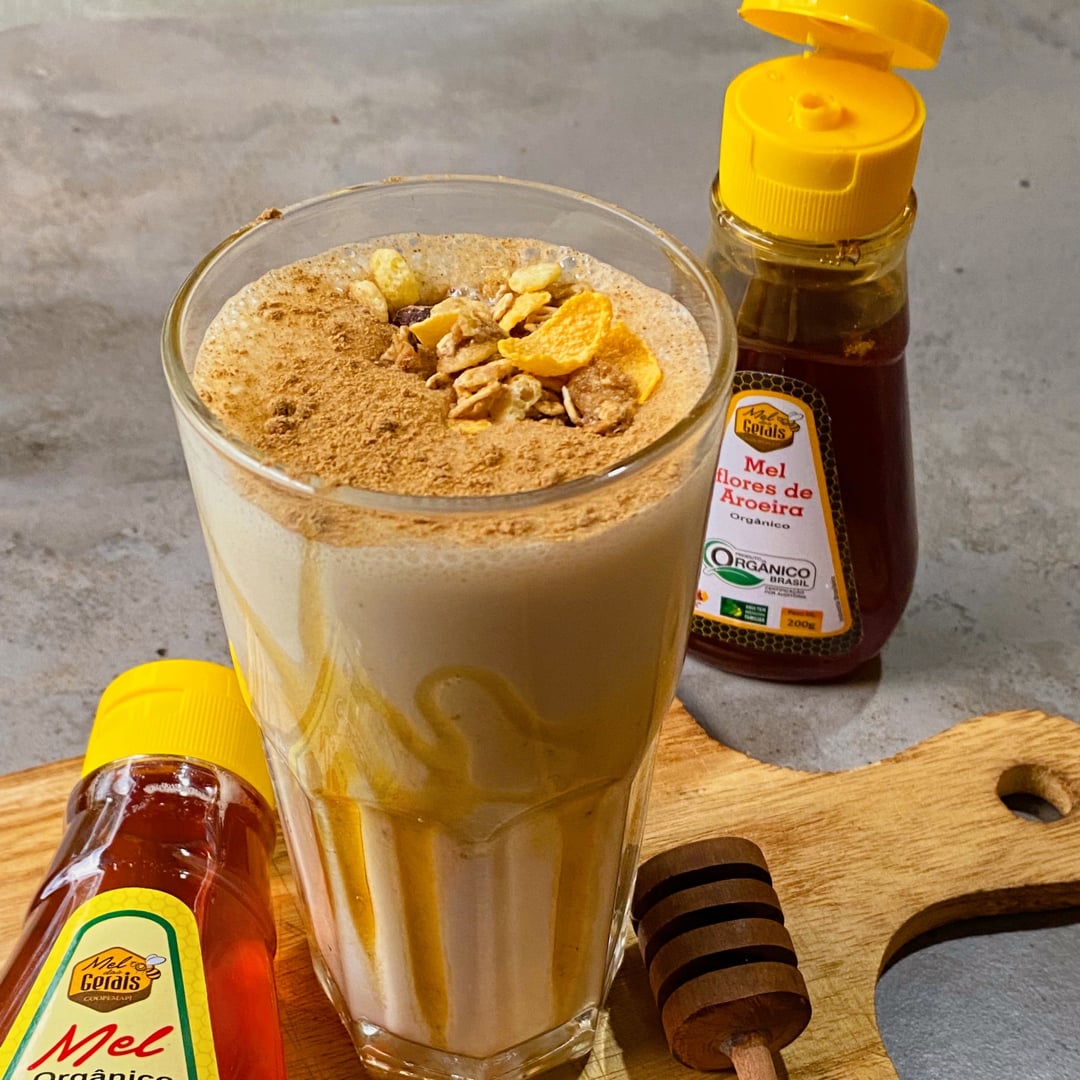 Photo of the Banana smoothie with honey & granola – recipe of Banana smoothie with honey & granola on DeliRec