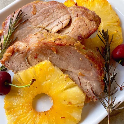 Recipe of Roast loin with pineapple in syrup on the DeliRec recipe website