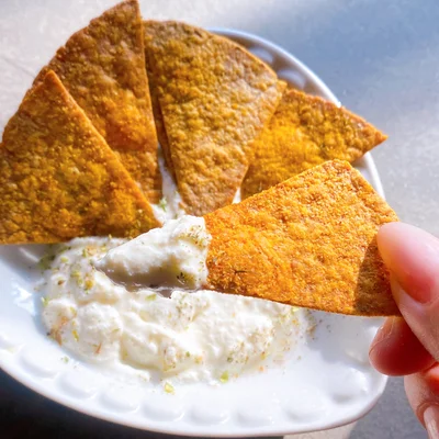 Recipe of Homemade nachos with sourcream on the DeliRec recipe website