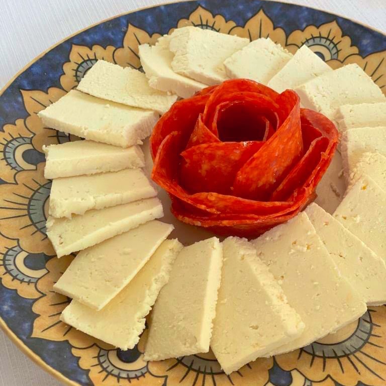 Photo of the Minas cheese with pepperoni – recipe of Minas cheese with pepperoni on DeliRec