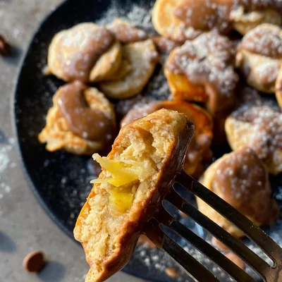 Receta de Mini tortitas rellenas de plátano en el sitio web de recetas de DeliRec