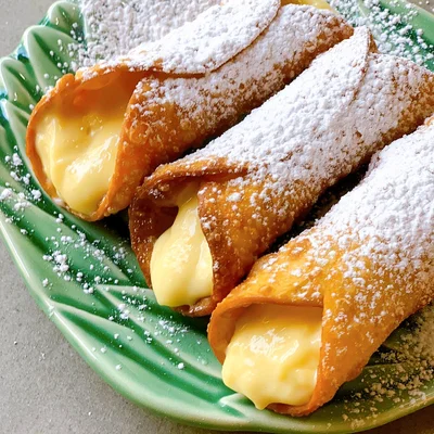 Recipe of Cannolli with pastry dough - Italy 🇮🇹 on the DeliRec recipe website