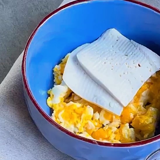 Photo of the Scrambled eggs with white cheese – recipe of Scrambled eggs with white cheese on DeliRec