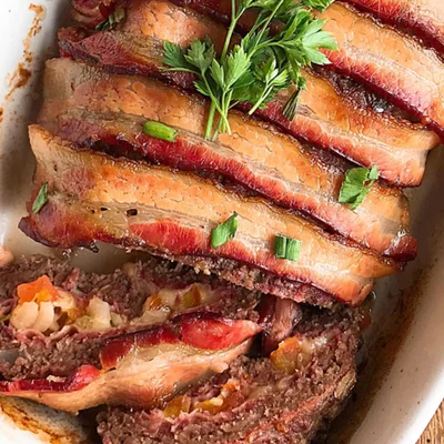 Recipe of Rocambole wrapped in bacon on the DeliRec recipe website