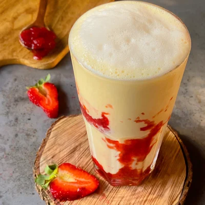 Recette de Frappe de fraise à la vanille sur le site de recettes DeliRec