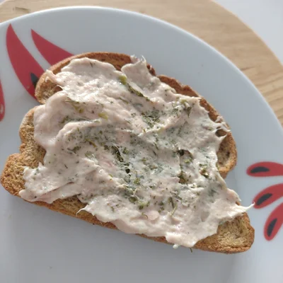 Recipe of Well-seasoned tuna pate on the DeliRec recipe website