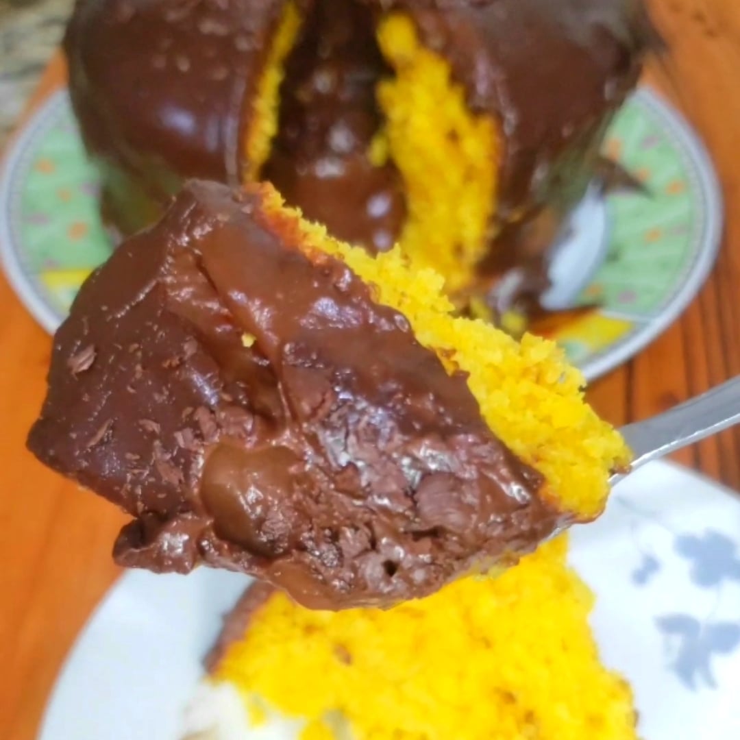 Foto da Bolo vulcão de cenoura com cobertura de chocolate  - receita de Bolo vulcão de cenoura com cobertura de chocolate  no DeliRec