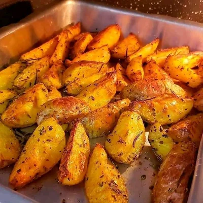 Recipe of Oven baked potato with oregano on the DeliRec recipe website