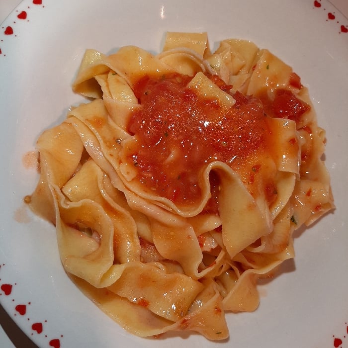 Photo of the Pasta with fresh tomato and basil sauce – recipe of Pasta with fresh tomato and basil sauce on DeliRec