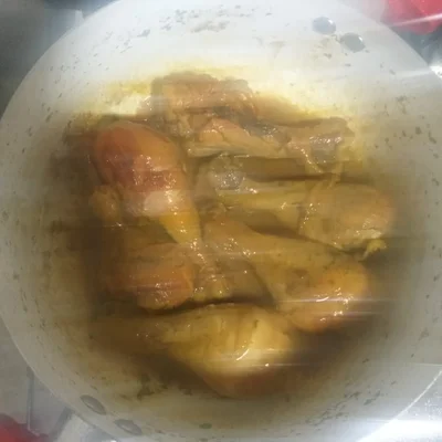 Recipe of POT-ROATED CHICKEN THIGH on the DeliRec recipe website