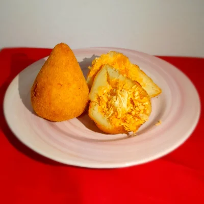 Recipe of Coxinha with cassava dough on the DeliRec recipe website