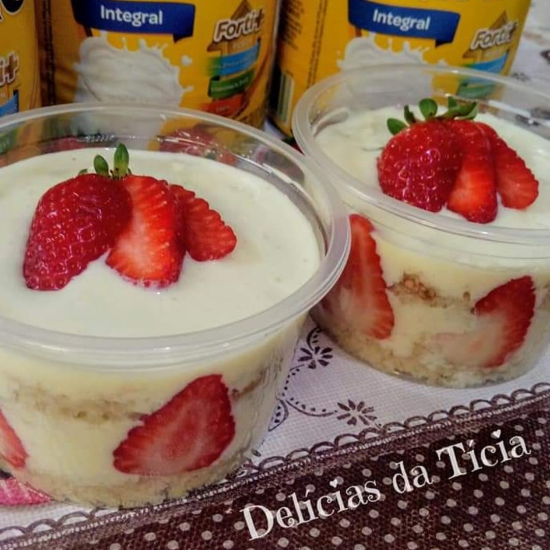 Photo of the Cake in the Nest pot with strawberries – recipe of Cake in the Nest pot with strawberries on DeliRec