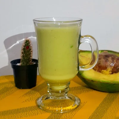 Recipe of avocado smoothie on the DeliRec recipe website