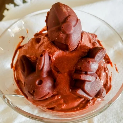 Recipe of Pure chocolate Easter dessert 🍫 on the DeliRec recipe website