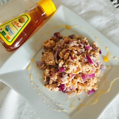 Recipe of Sautéed Tuna with Red Onion and Organic Honey on the DeliRec recipe website