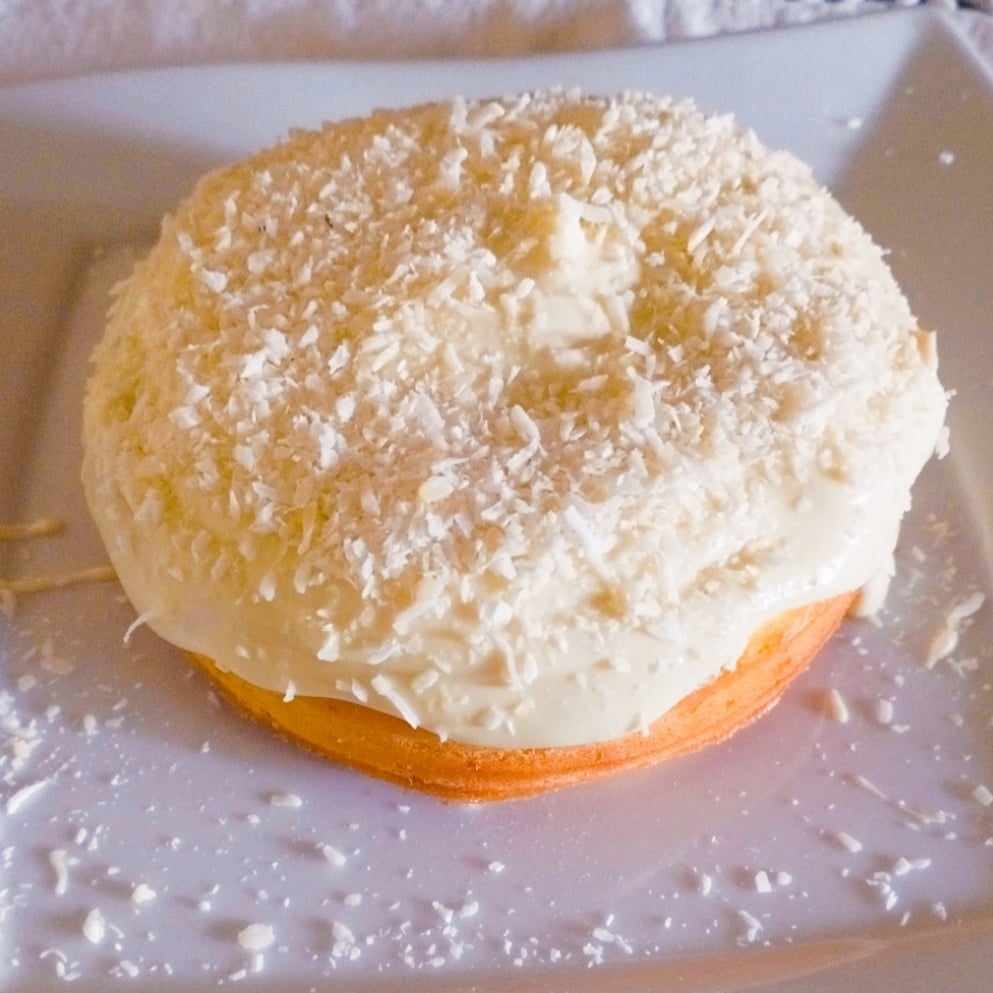 Photo of the Raffaello Cupcake 🥥 – recipe of Raffaello Cupcake 🥥 on DeliRec