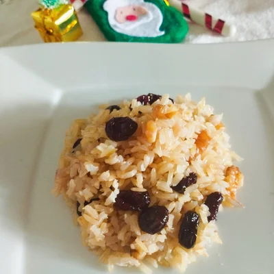 Recipe of Christmas Brown Rice with Cranberries and Nuts 🎄😋 on the DeliRec recipe website