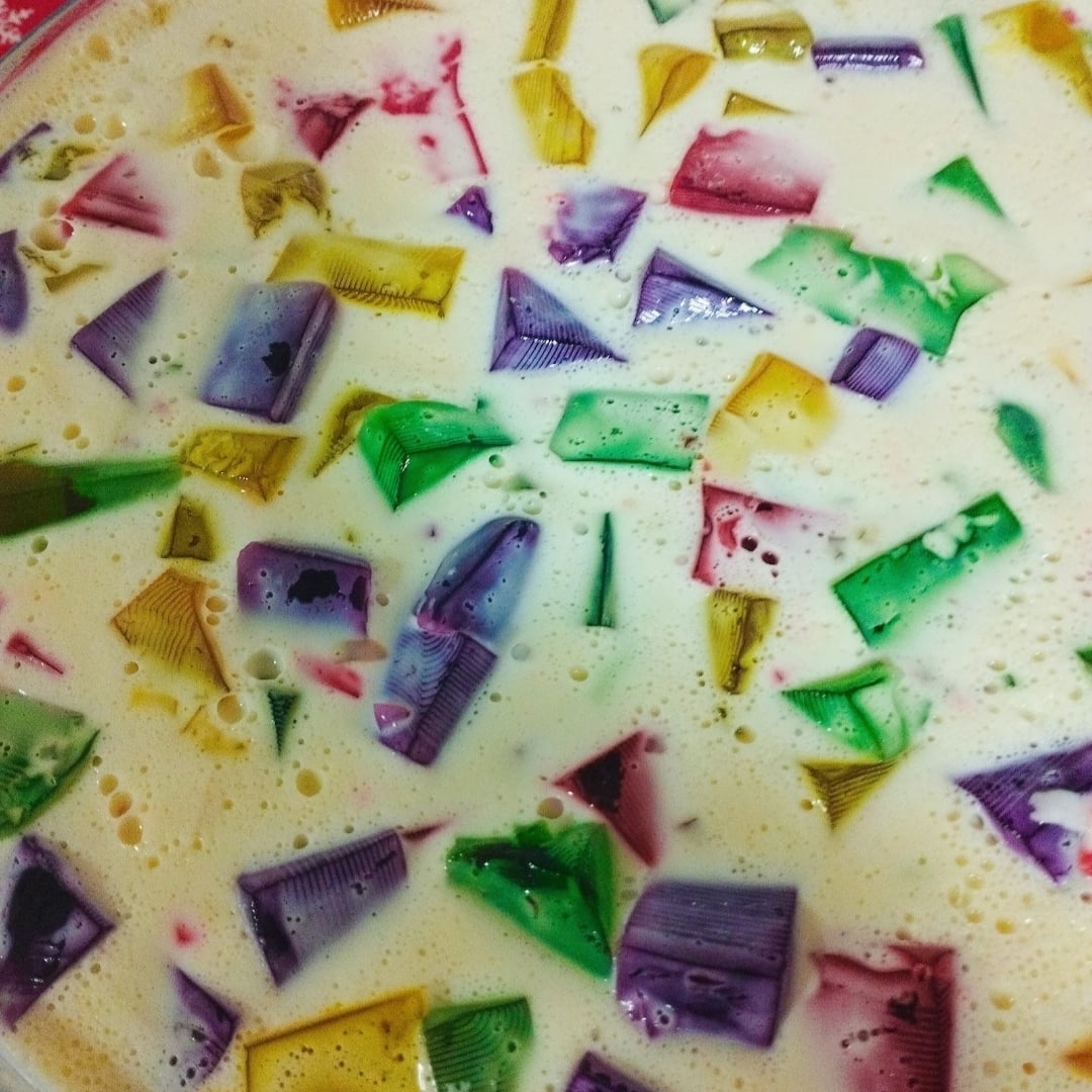 Foto da Gelatina Colorida com Creme de leite 😋 - receita de Gelatina Colorida com Creme de leite 😋 no DeliRec