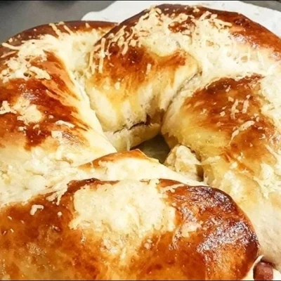Recipe of Salted pepperoni and parmesan donut on the DeliRec recipe website