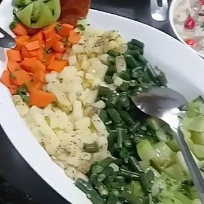 Recipe of colorful salad on the DeliRec recipe website