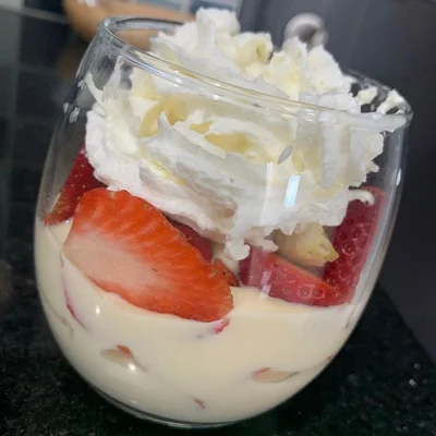 Recipe of Belgian cream with strawberries on the DeliRec recipe website