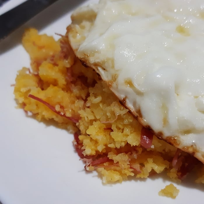 Photo of the Couscous with jerky and fried egg – recipe of Couscous with jerky and fried egg on DeliRec