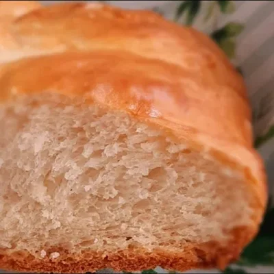 Hausgemachtes Brioche-Brot Rezept auf der DeliRec-Rezept-Website