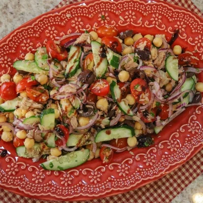 Recipe of Chick peas with tuna on the DeliRec recipe website