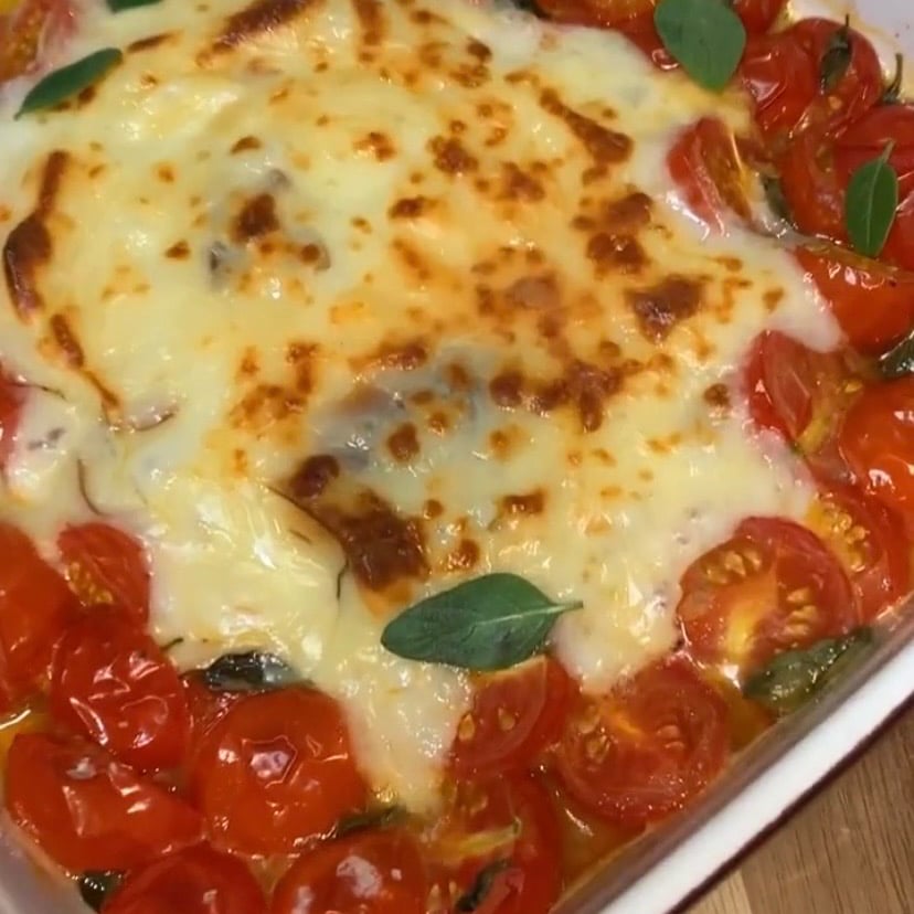 Foto da Queijo assado com tomate  - receita de Queijo assado com tomate  no DeliRec