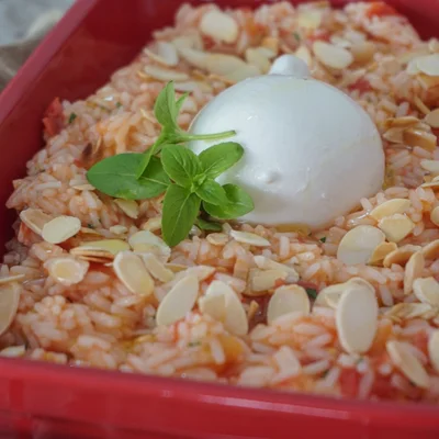Recipe of Pomodoro rice with burrata on the DeliRec recipe website